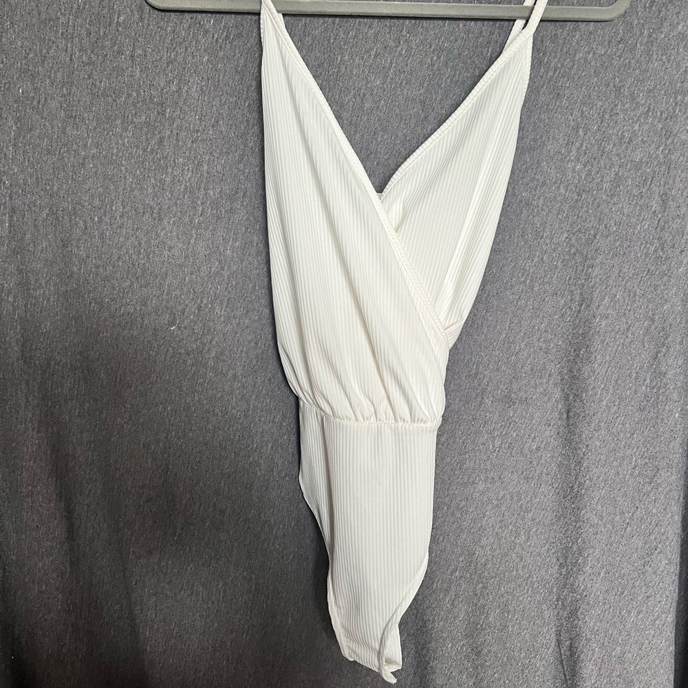 White Snap Closure Body Suit - Size L